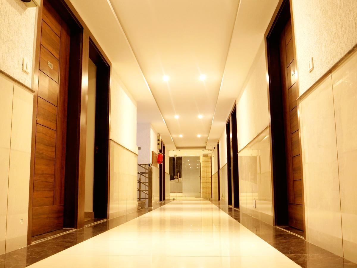 Hotel Trance Ganga Tapovan Kültér fotó